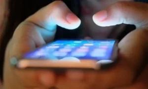 الخيانة الرقمية